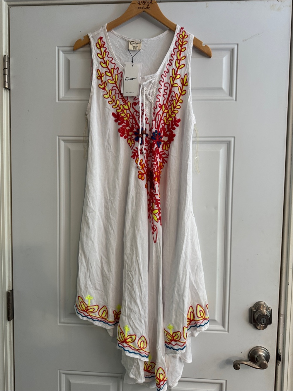 easel White Sleeveless Asymmetrical Dress with Red & Yellow Embroidery